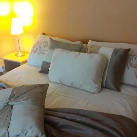 Annalee House Bed & Breakfast *