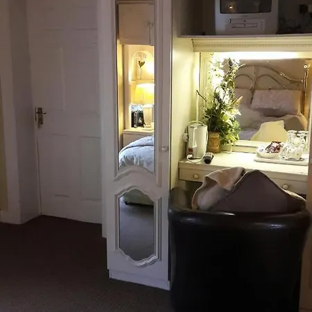 Annalee House * Butlersbridge